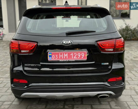 Черный Киа Соренто, объемом двигателя 2.2 л и пробегом 183 тыс. км за 22900 $, фото 10 на Automoto.ua