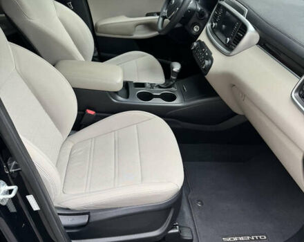 Черный Киа Соренто, объемом двигателя 2.36 л и пробегом 85 тыс. км за 16800 $, фото 29 на Automoto.ua