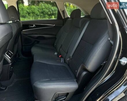 Черный Киа Соренто, объемом двигателя 3.34 л и пробегом 170 тыс. км за 17500 $, фото 15 на Automoto.ua