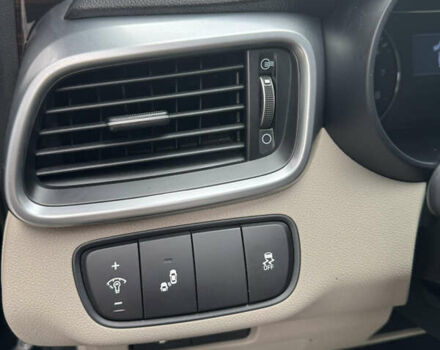 Черный Киа Соренто, объемом двигателя 2.36 л и пробегом 85 тыс. км за 16800 $, фото 25 на Automoto.ua