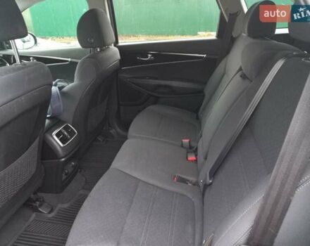 Чорний Кіа Соренто, об'ємом двигуна 3.34 л та пробігом 272 тис. км за 18500 $, фото 27 на Automoto.ua