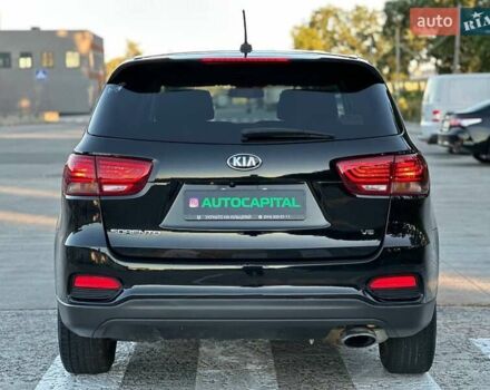 Черный Киа Соренто, объемом двигателя 3.34 л и пробегом 170 тыс. км за 15990 $, фото 6 на Automoto.ua