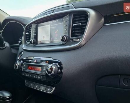 Чорний Кіа Соренто, об'ємом двигуна 2.2 л та пробігом 134 тис. км за 29999 $, фото 40 на Automoto.ua