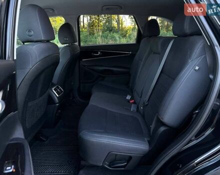 Черный Киа Соренто, объемом двигателя 3.34 л и пробегом 170 тыс. км за 15990 $, фото 19 на Automoto.ua