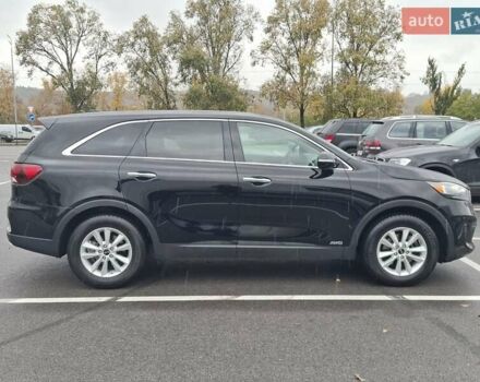 Черный Киа Соренто, объемом двигателя 2.4 л и пробегом 84 тыс. км за 18300 $, фото 9 на Automoto.ua