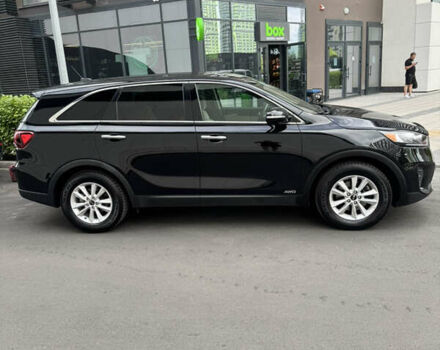 Черный Киа Соренто, объемом двигателя 2.36 л и пробегом 85 тыс. км за 16800 $, фото 5 на Automoto.ua