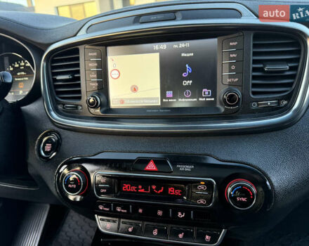 Чорний Кіа Соренто, об'ємом двигуна 2.2 л та пробігом 153 тис. км за 27900 $, фото 35 на Automoto.ua