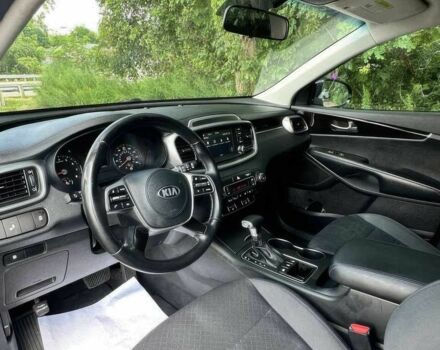 Киа Соренто 2020 в Киеве на Automoto.ua Черный Киа Соренто, объемом двигателя 2.4 л и пробегом 49 тыс. км за 10000 $, фото 11 на Automoto.ua