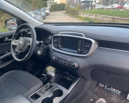 Чорний Кіа Соренто, об'ємом двигуна 2.4 л та пробігом 149 тис. км за 16800 $, фото 13 на Automoto.ua