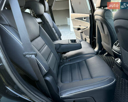 Чорний Кіа Соренто, об'ємом двигуна 2.2 л та пробігом 153 тис. км за 27900 $, фото 33 на Automoto.ua