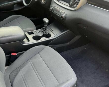 Чорний Кіа Соренто, об'ємом двигуна 0 л та пробігом 46 тис. км за 11400 $, фото 10 на Automoto.ua