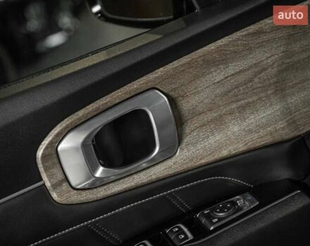 Черный Киа Соренто, объемом двигателя 2.5 л и пробегом 88 тыс. км за 35900 $, фото 2 на Automoto.ua