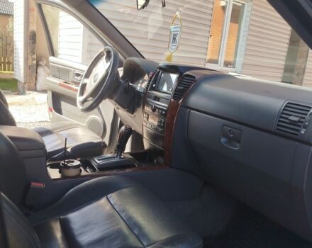 Чорний Кіа Соренто, об'ємом двигуна 2.4 л та пробігом 300 тис. км за 7300 $, фото 6 на Automoto.ua