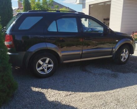 Чорний Кіа Соренто, об'ємом двигуна 2.4 л та пробігом 300 тис. км за 7300 $, фото 1 на Automoto.ua