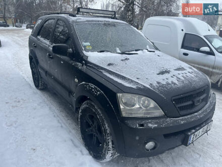 Черный Киа Соренто, объемом двигателя 2.5 л и пробегом 320 тыс. км за 4650 $, фото 1 на Automoto.ua