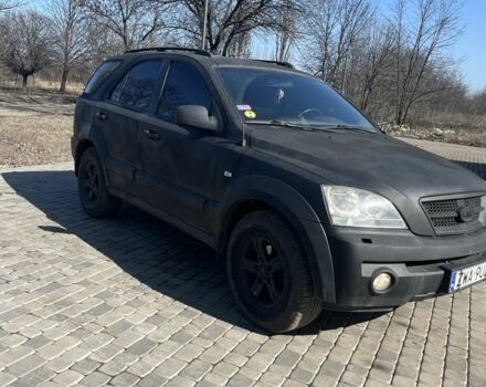 Черный Киа Соренто, объемом двигателя 2.5 л и пробегом 400 тыс. км за 4400 $, фото 1 на Automoto.ua