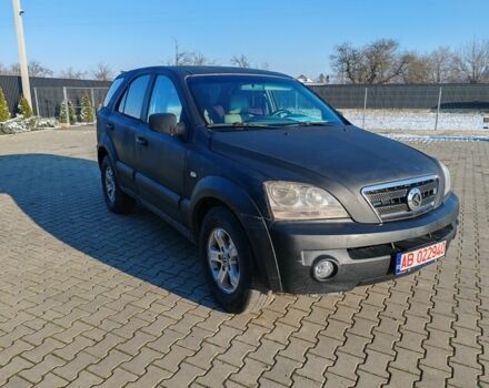 Черный Киа Соренто, объемом двигателя 2.5 л и пробегом 320 тыс. км за 3700 $, фото 1 на Automoto.ua