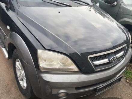 Черный Киа Соренто, объемом двигателя 2.5 л и пробегом 350 тыс. км за 2000 $, фото 1 на Automoto.ua