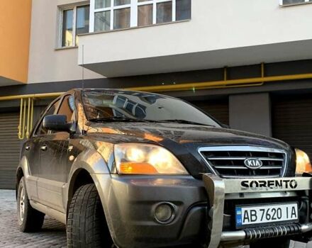 Черный Киа Соренто, объемом двигателя 2.5 л и пробегом 301 тыс. км за 6500 $, фото 1 на Automoto.ua