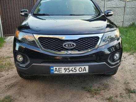 Чорний Кіа Соренто, об'ємом двигуна 2.4 л та пробігом 206 тис. км за 10800 $, фото 1 на Automoto.ua