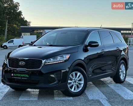 Черный Киа Соренто, объемом двигателя 3.34 л и пробегом 170 тыс. км за 15990 $, фото 1 на Automoto.ua