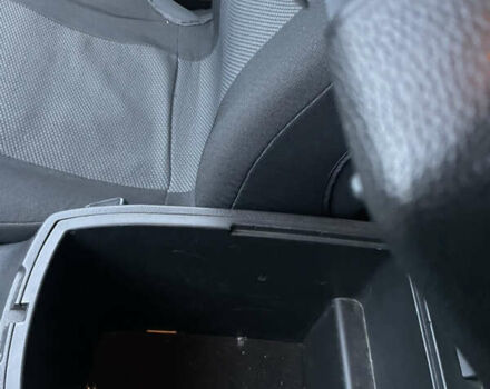 Фиолетовый Киа Соренто, объемом двигателя 2.4 л и пробегом 298 тыс. км за 9700 $, фото 22 на Automoto.ua