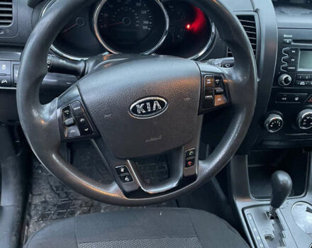 Фиолетовый Киа Соренто, объемом двигателя 2.4 л и пробегом 298 тыс. км за 9700 $, фото 12 на Automoto.ua