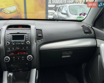 Коричневий Кіа Соренто, об'ємом двигуна 2.2 л та пробігом 232 тис. км за 12999 $, фото 49 на Automoto.ua