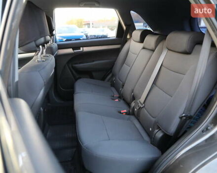 Коричневий Кіа Соренто, об'ємом двигуна 2.4 л та пробігом 119 тис. км за 13000 $, фото 7 на Automoto.ua