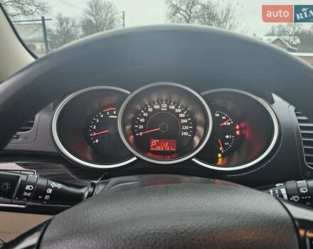 Коричневий Кіа Соренто, об'ємом двигуна 2.2 л та пробігом 265 тис. км за 10999 $, фото 41 на Automoto.ua
