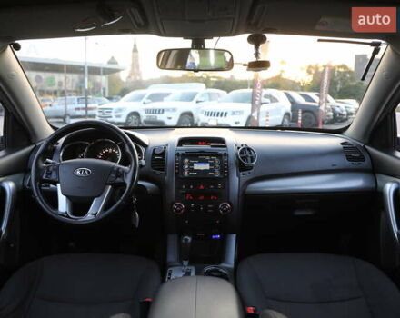 Коричневий Кіа Соренто, об'ємом двигуна 2.4 л та пробігом 119 тис. км за 13000 $, фото 11 на Automoto.ua