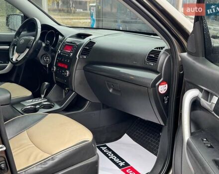 Коричневый Киа Соренто, объемом двигателя 2.2 л и пробегом 156 тыс. км за 12990 $, фото 14 на Automoto.ua