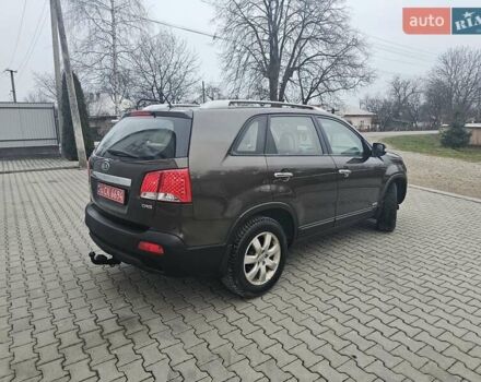 Коричневий Кіа Соренто, об'ємом двигуна 2.2 л та пробігом 265 тис. км за 10999 $, фото 19 на Automoto.ua