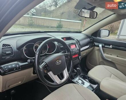 Коричневий Кіа Соренто, об'ємом двигуна 2.2 л та пробігом 265 тис. км за 10999 $, фото 40 на Automoto.ua