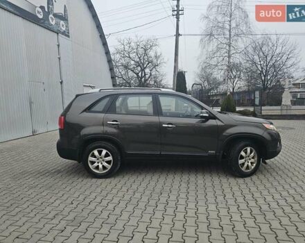 Коричневий Кіа Соренто, об'ємом двигуна 2.2 л та пробігом 265 тис. км за 10999 $, фото 17 на Automoto.ua
