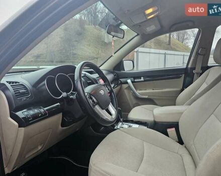 Коричневий Кіа Соренто, об'ємом двигуна 2.2 л та пробігом 265 тис. км за 10999 $, фото 39 на Automoto.ua