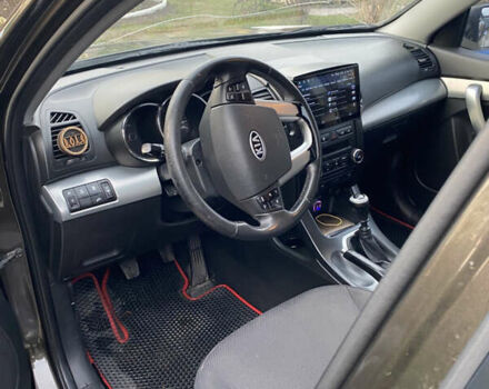 Коричневый Киа Соренто, объемом двигателя 2.2 л и пробегом 262 тыс. км за 12500 $, фото 6 на Automoto.ua