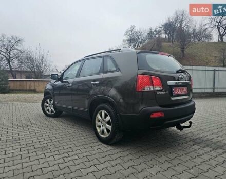 Коричневий Кіа Соренто, об'ємом двигуна 2.2 л та пробігом 265 тис. км за 10999 $, фото 37 на Automoto.ua