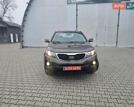 Коричневий Кіа Соренто, об'ємом двигуна 2.2 л та пробігом 265 тис. км за 10999 $, фото 11 на Automoto.ua
