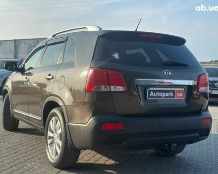 Коричневий Кіа Соренто, об'ємом двигуна 2.2 л та пробігом 219 тис. км за 13890 $, фото 6 на Automoto.ua