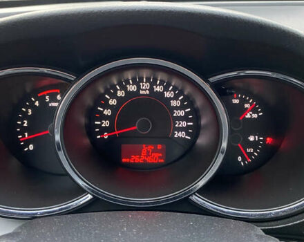 Коричневый Киа Соренто, объемом двигателя 2.2 л и пробегом 262 тыс. км за 12500 $, фото 11 на Automoto.ua