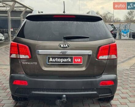 Коричневый Киа Соренто, объемом двигателя 2.2 л и пробегом 156 тыс. км за 12990 $, фото 3 на Automoto.ua