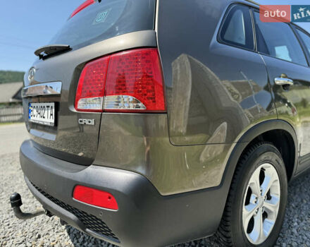 Коричневий Кіа Соренто, об'ємом двигуна 2.2 л та пробігом 233 тис. км за 12300 $, фото 6 на Automoto.ua