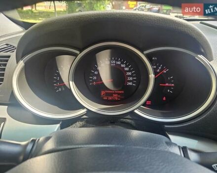 Коричневий Кіа Соренто, об'ємом двигуна 2.2 л та пробігом 287 тис. км за 12700 $, фото 7 на Automoto.ua