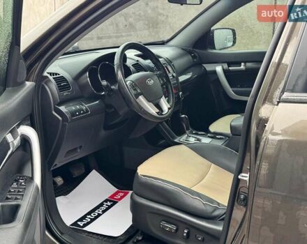 Коричневый Киа Соренто, объемом двигателя 2.2 л и пробегом 156 тыс. км за 12990 $, фото 10 на Automoto.ua