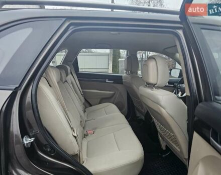 Коричневий Кіа Соренто, об'ємом двигуна 2.2 л та пробігом 265 тис. км за 10999 $, фото 50 на Automoto.ua