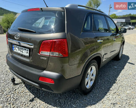 Коричневий Кіа Соренто, об'ємом двигуна 2.2 л та пробігом 233 тис. км за 12300 $, фото 4 на Automoto.ua