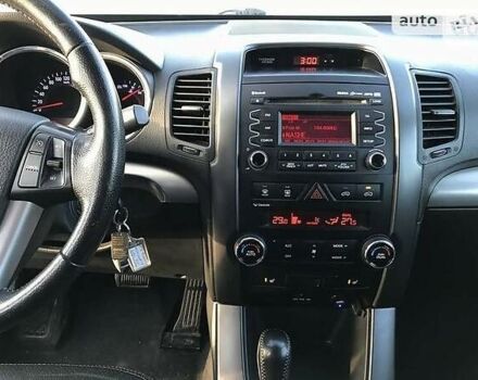 Коричневый Киа Соренто, объемом двигателя 2.2 л и пробегом 274 тыс. км за 14000 $, фото 2 на Automoto.ua