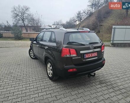 Коричневий Кіа Соренто, об'ємом двигуна 2.2 л та пробігом 265 тис. км за 10999 $, фото 23 на Automoto.ua