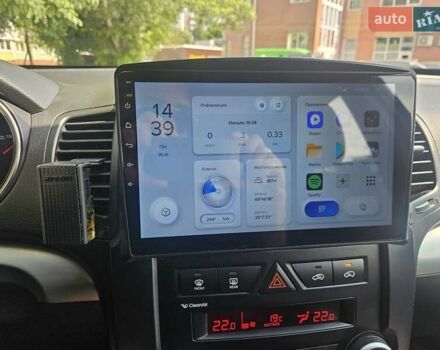 Коричневий Кіа Соренто, об'ємом двигуна 2.2 л та пробігом 287 тис. км за 12700 $, фото 6 на Automoto.ua